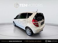 Usado Mercedes A180 Elegance 109 CV (80 kW) 2005 Blanco Monovolumen
