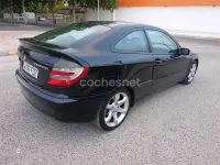 Usado Mercedes C180 Sport Edition 143 CV (105 kW) 2006 Negro Berlina
