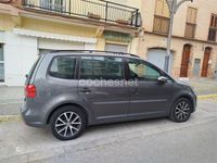 Usado VW Touran Advance 105 CV (77 kW) 2012 Gris / plata Monovolumen