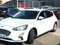 Usado Ford Focus Trend 120 CV (88 kW) 2021 Blanco Berlina