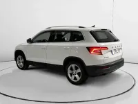 Usado Skoda Karoq Ambition 150 CV (110 kW) 2021 Blanco SUV