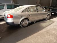 Usado Audi A6 150 CV (110 kW) 1999 Gris / plata Familiar