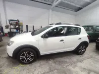Usado Dacia Sandero Comfort 90 CV (66 kW) 2018 Blanco Utilitario