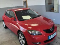 Usado Mazda 3 Active 109 CV (80 kW) 2007 Granate Berlina
