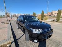 Usado Mitsubishi Outlander P-HEV 203 CV (149 kW) 2014 Negro SUV