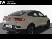 Usado Renault Arkana Intens 140 CV (102 kW) 2022 Blanco universal SUV
