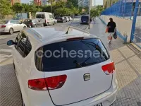 Usado Seat Altea XL Style 105 CV (77 kW) 2011 Blanco Monovolumen