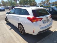 Käytetty Toyota Auris Hybrid Advance 136 HP (100 kW) 2013 Valkoinen Farmari