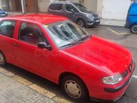 Usado Seat Ibiza 75 CV (55 kW) 2002 Rojo Utilitario
