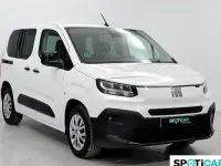 Usado Fiat Doblò 100 CV (73 kW) 2025 Blanco Monovolumen
