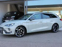 Usado Cupra Leon 150 CV (110 kW) 2025 Gris / plata Familiar
