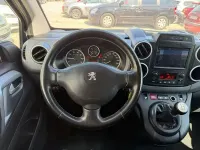 Usado Peugeot Partner Active 100 CV (73 kW) 2018 Gris