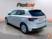 Usado Skoda Fabia Selection 95 CV (69 kW) 2025 Gris Utilitario