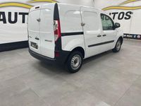 Usado Renault Kangoo 95 CV (69 kW) 2019 Blanco Monovolumen