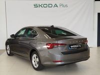 Usado Skoda Octavia Ambition 150 CV (110 kW) 2022 Gris