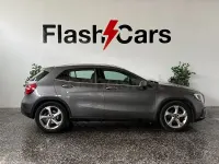 Usado Mercedes GLA180 122 CV (89 kW) 2018 Beige SUV