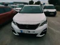 Usado Peugeot 3008 Active 130 CV (95 kW) 2020 Blanco SUV