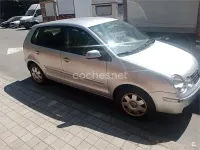 Usado VW Polo Trendline 75 CV (55 kW) 2004 Gris / plata Utilitario