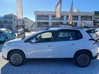 Usado Peugeot 2008 Active 100 CV (73 kW) 2016 Blanco SUV