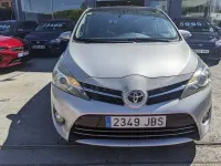Usado Toyota Verso Advance 112 CV (82 kW) 2015 Gris / plata Monovolumen