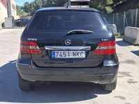 Usado Mercedes B180 109 CV (80 kW) 2011 Negro Monovolumen