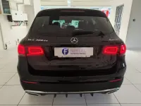 Usado Mercedes GLC300e 306 CV (225 kW) 2021 Negro SUV