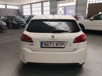 Usado Peugeot 308 Allure 125 CV (91 kW) 2013 Blanco Berlina