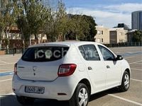 Usado Dacia Sandero Ambiance 75 CV (55 kW) 2016 Blanco Berlina