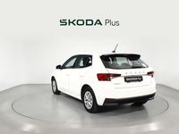 Usado Skoda Fabia Ambition 95 CV (69 kW) 2023 Blanco Berlina