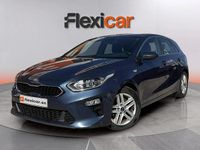 Begagnad Kia Ceed 140 HK (102 kW) 2020 Blå Halvkombi