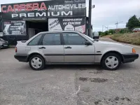 Usado Volvo 440 90 CV (66 kW) 1990 Gris Utilitario