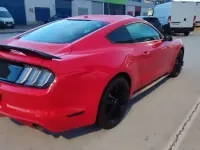 Usado Ford Mustang Fastback 314 CV (230 kW) 2015 Rojo Coupe