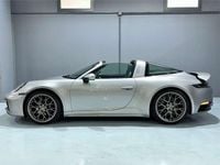 Käytetty Porsche 992 385 HP (283 kW) 2021 Harmaa Coupe - kaksiovinen
