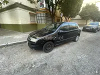 Usado Skoda Fabia 70 CV (51 kW) 2007 Negro Berlina
