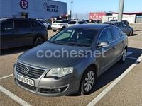 Usado VW Passat Trendline 140 CV (102 kW) 2007 Gris / plata Berlina