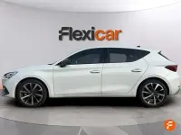 Usado Seat Leon Style 130 CV (95 kW) 2022 Blanco