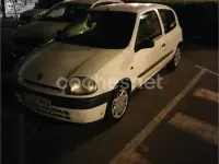 Usado Renault Clio 60 CV (44 kW) 2000 Blanco Berlina