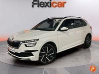 Usado Skoda Kamiq Sport 110 CV (80 kW) 2021 Blanco SUV