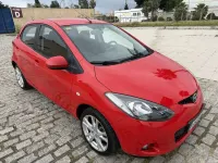 Usado Mazda 2 Active 80 CV (58 kW) 2007 Rojo Utilitario