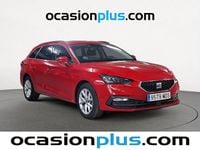 Usado Seat Leon Style 110 CV (80 kW) 2023 Rojo Familiar