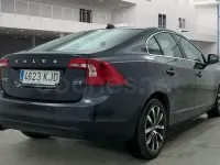 Usado Volvo S60 Kinetic 150 CV (110 kW) 2018 Azul Berlina
