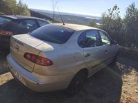 Usado Seat Cordoba Reference 99 CV (72 kW) 2006 Gris Utilitario