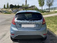 Usado Ford Fiesta Titanium 90 CV (66 kW) 2009 Azul Utilitario