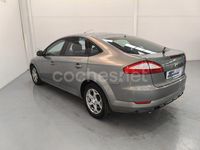 Usado Ford Mondeo Ghia 140 CV (102 kW) 2008 Gris / plata Berlina