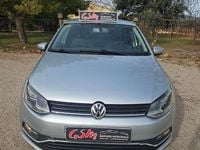 Usado VW Polo Advance 75 CV (55 kW) 2016 Gris Utilitario