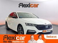 Usado Skoda Octavia RS 245 CV (180 kW) 2021 Blanco
