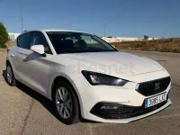 Usado Seat Leon Style 116 CV (85 kW) 2022 Blanco Berlina