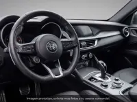 Usado Alfa Romeo Stelvio Veloce 209 CV (153 kW) 2023 Gris SUV