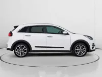 Usado Kia Niro 141 CV (103 kW) 2022 Blanco SUV