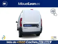 Usado Fiat Doblò 105 CV (77 kW) 2023 Blanco Monovolumen